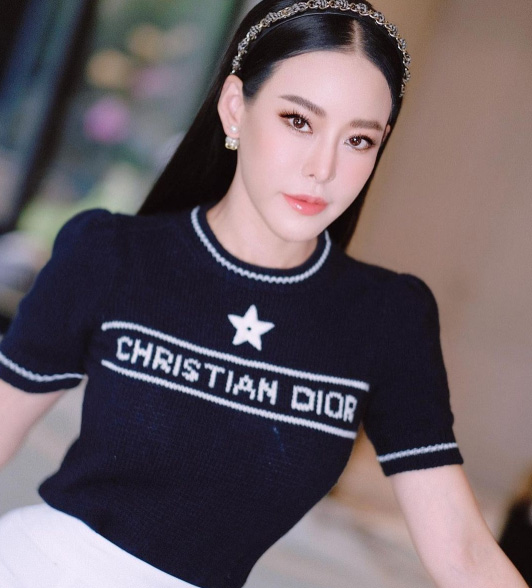 หนิง ปณิตา ประวัติ