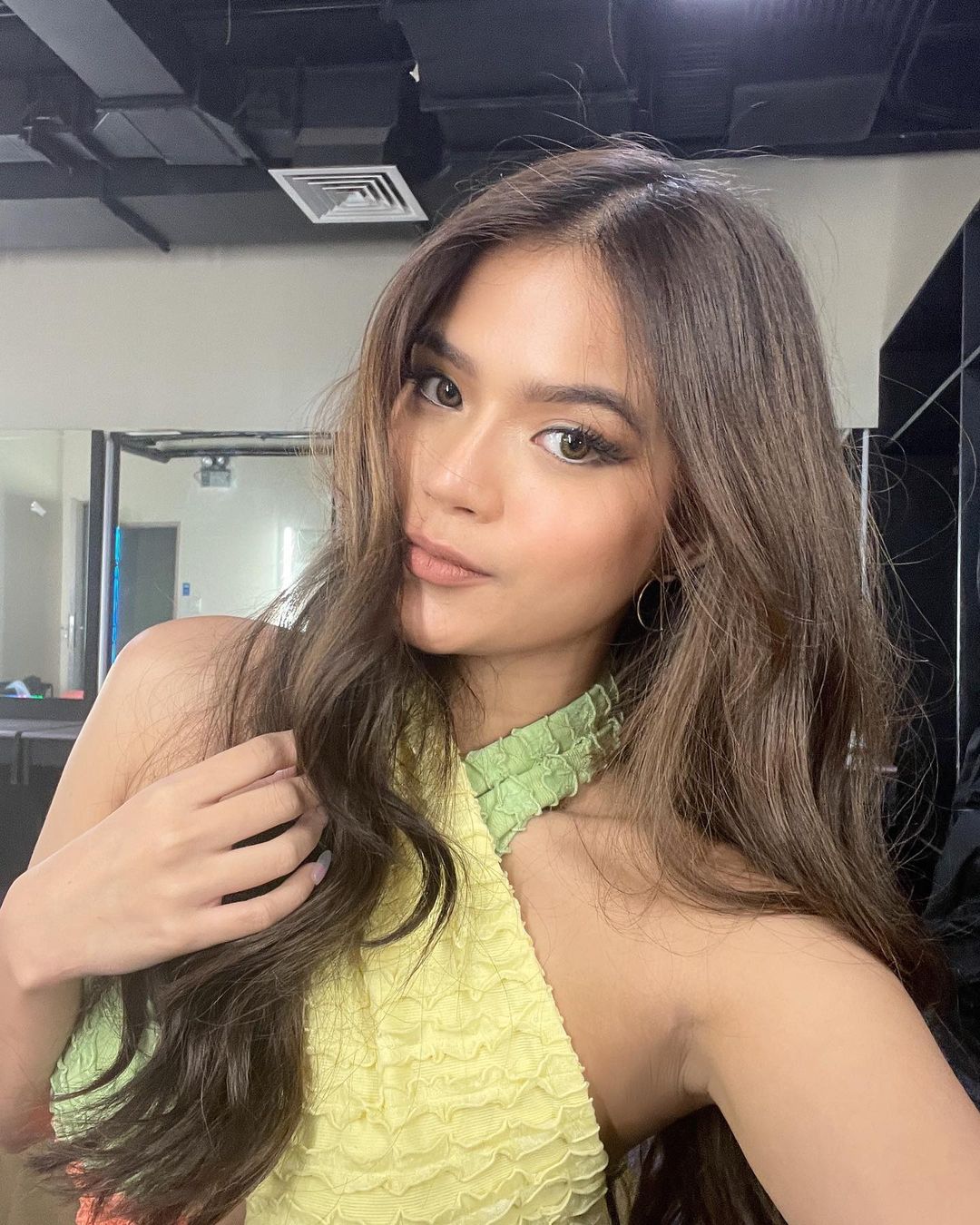 Maris Racal นักร้องสาวฟิลิปปินส์ ผู้สร้างตำนานใหม่แห่งวงการมีม