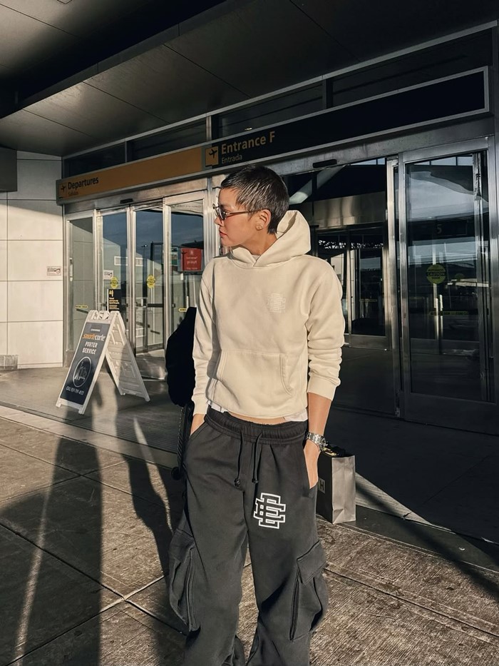 เจนี่ เทียนโพธิ์สุวรรณ ลุคใหม่ ชุดแดงแหวกอก พร้อมผมยาวสุดปัง แซ่บมากแม่ 