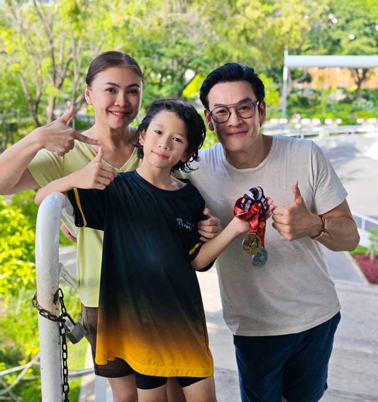 น้องโพธิ์ ลูกชาคริต 