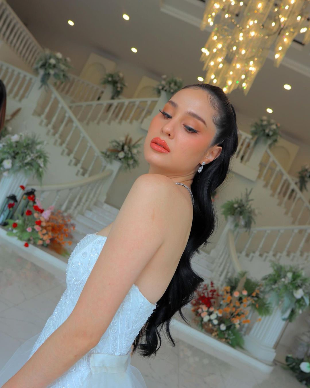 ขวัญ อุษามณี 