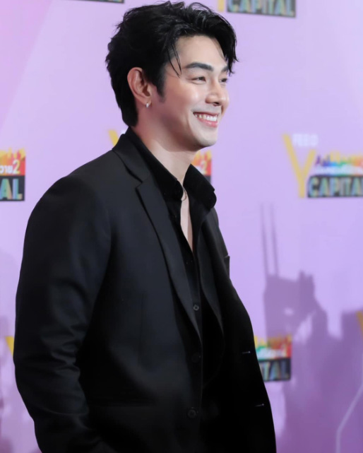 อาร์ต พศุตม์ ประวัติ
