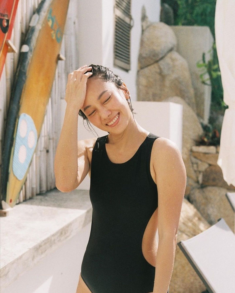 นุ่น วรนุช ชุดว่ายน้ำ