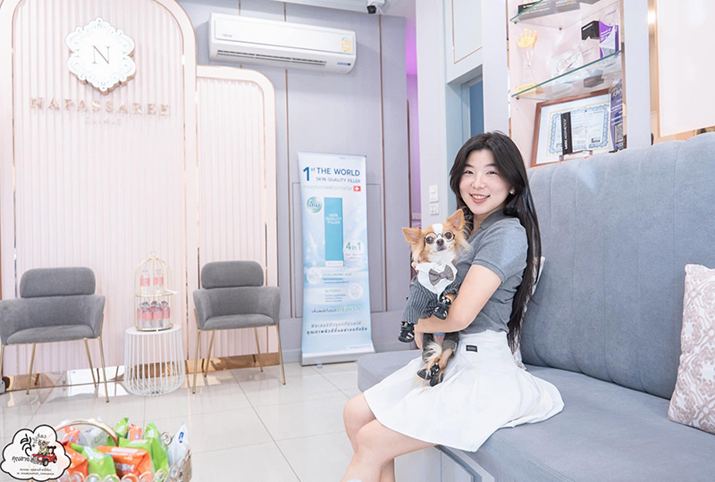 คลินิกความงาม  