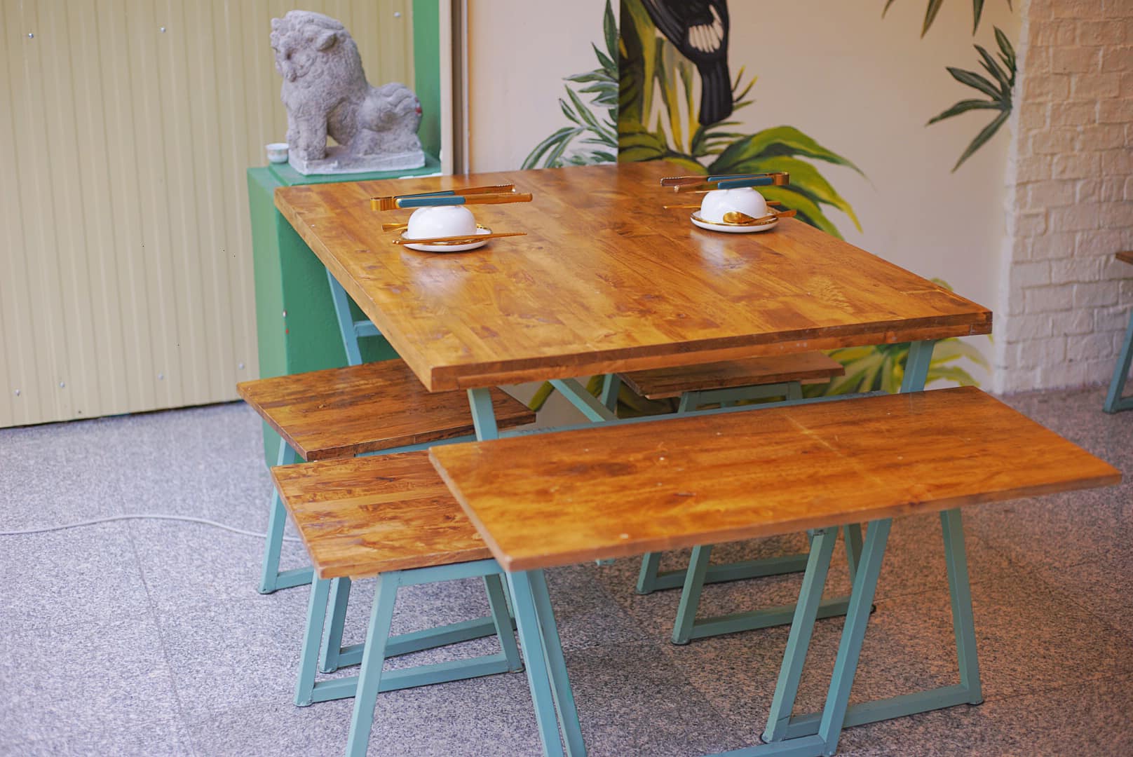 ไม่ว่าง ย่างอยู่