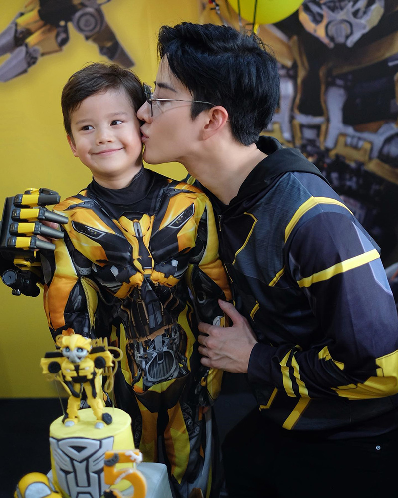 ไมค์ พิรัชต์ - น้องแม็กซ์เวลล์