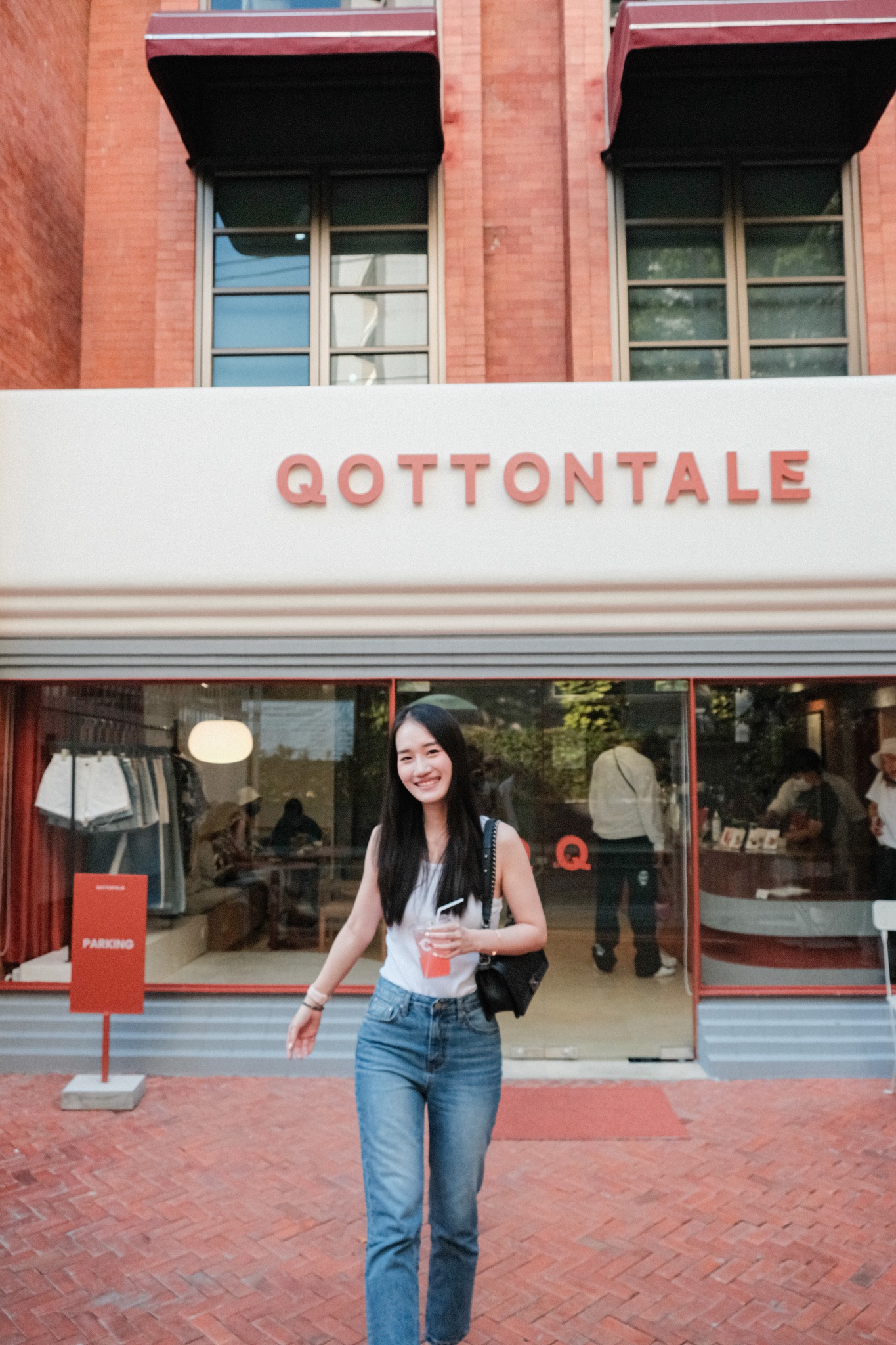 qottontale-cafe-bts