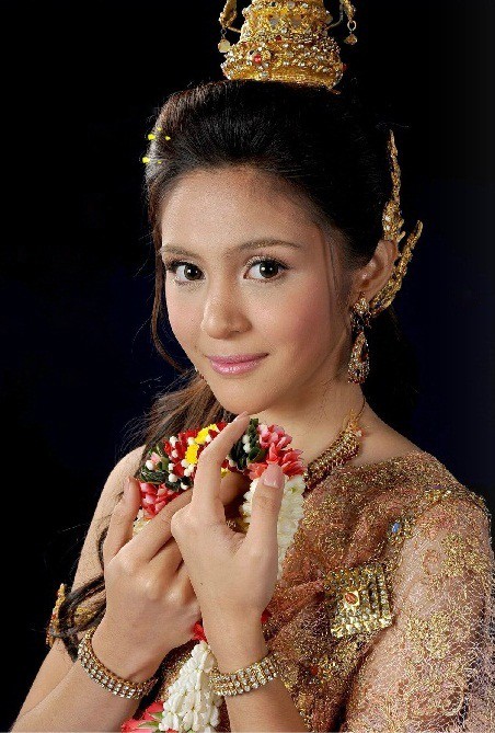 นีน่า สุทัศสรณ์