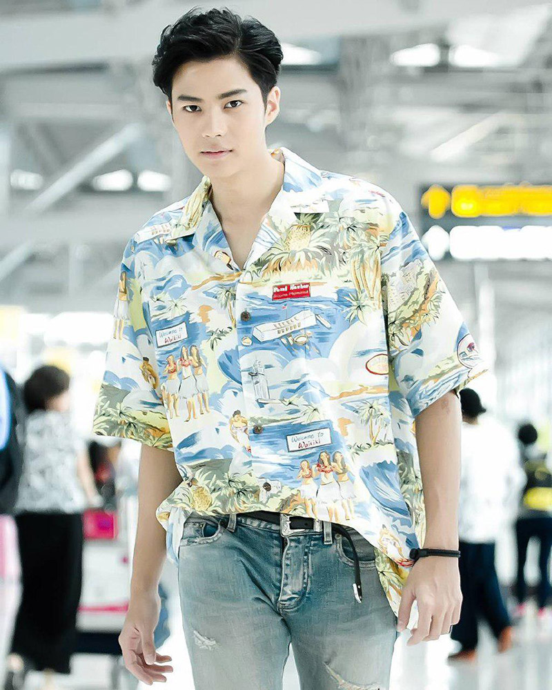 แบงค์ ธิติ