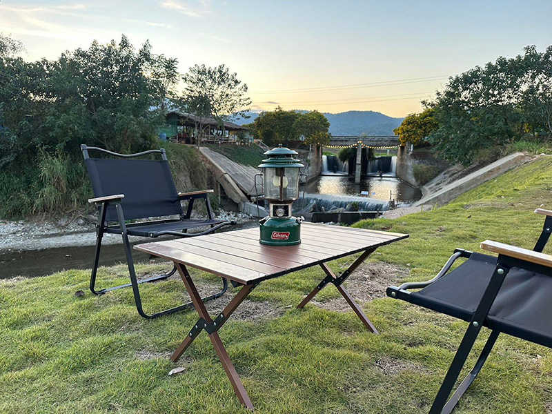 ลานกางเต็นท์อุทัยธานี