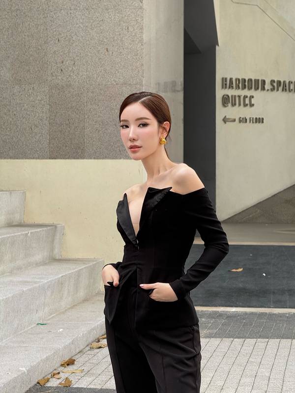 บุ๊ค ธีรชยา Miss Tiffany 2026