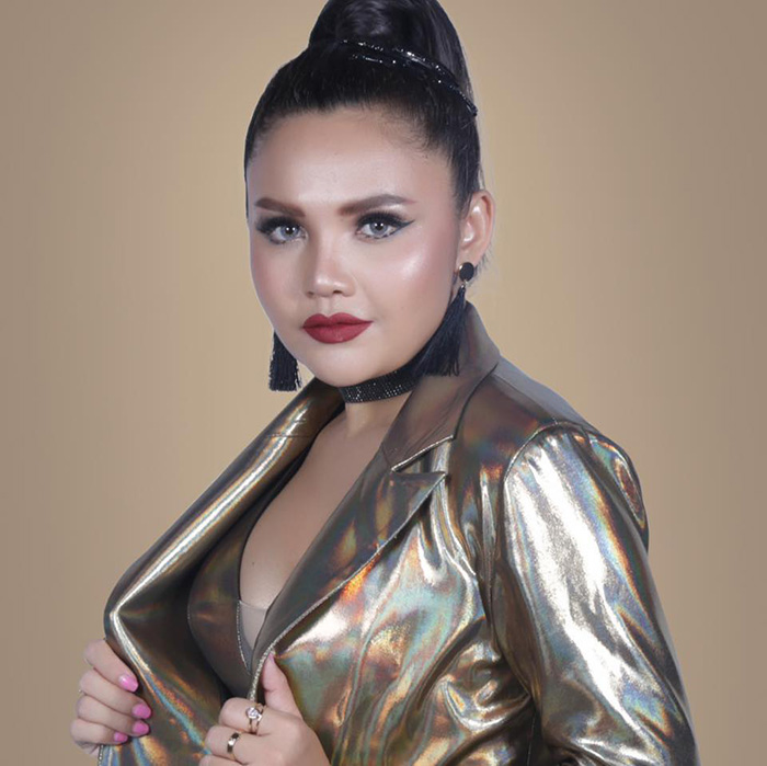 ตั๊กแตน ชลดา