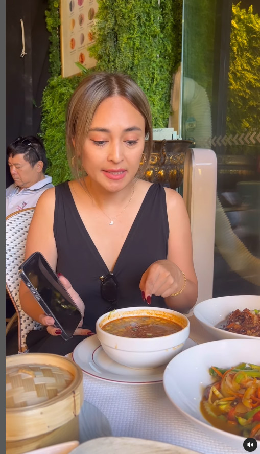 นานา สั่ง อาหารไทย ในฝรั่งเศส