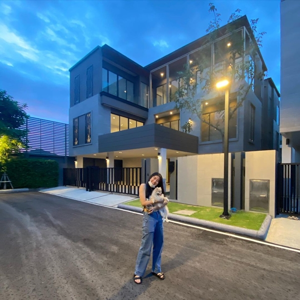 บ้าน นิกกี้ ณฉัตร 