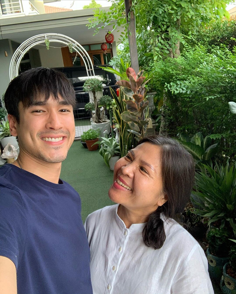 แม่แก้ว แม่ของ ณเดชน์ คูกิมิยะ