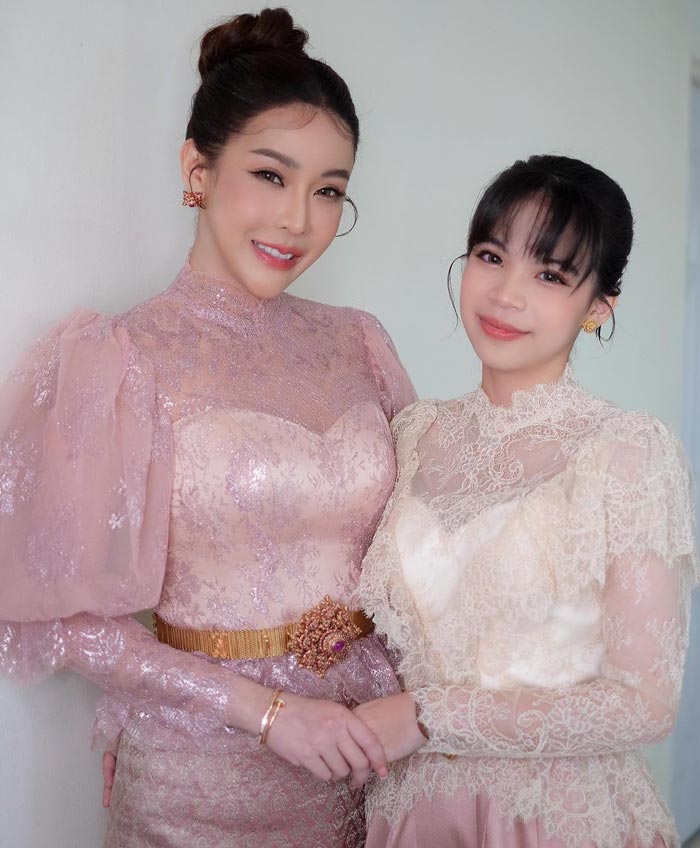 ออฟฟี่ แม็กซิม น้องแตงโม