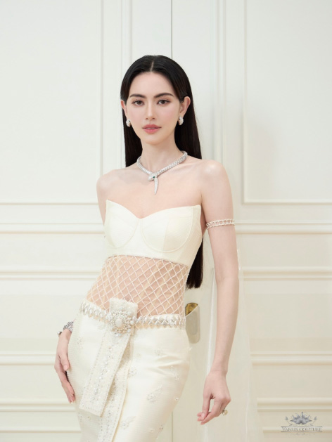 ใหม่ ดาวิกา