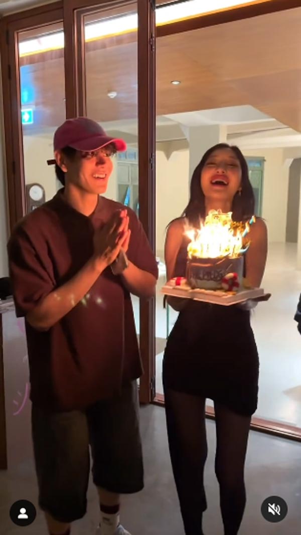 มิ้วกี้ ออมสติน