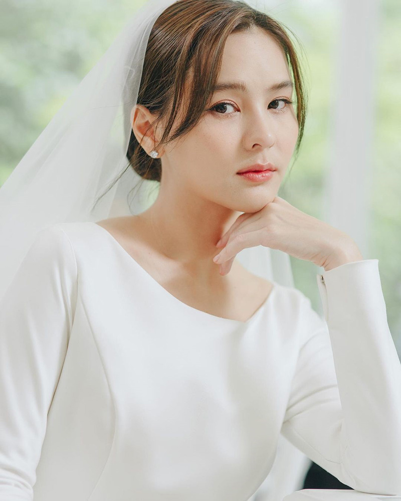ออม สุชาร์