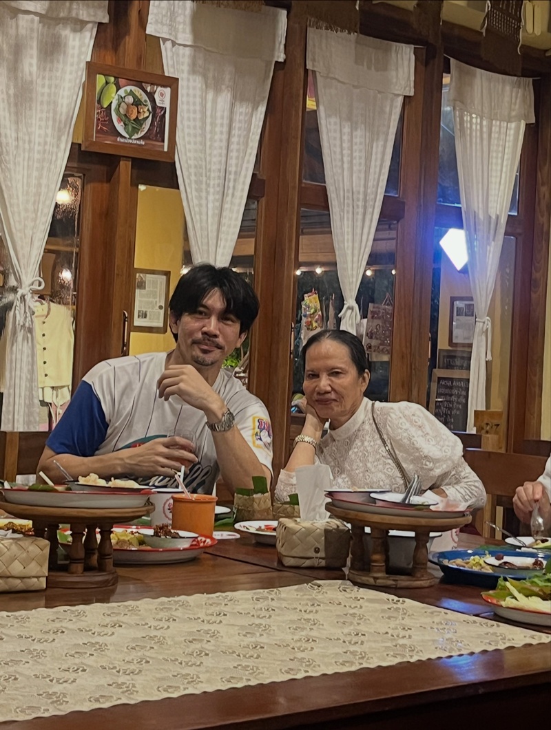 ครอบครัว เคน ธีรเดช