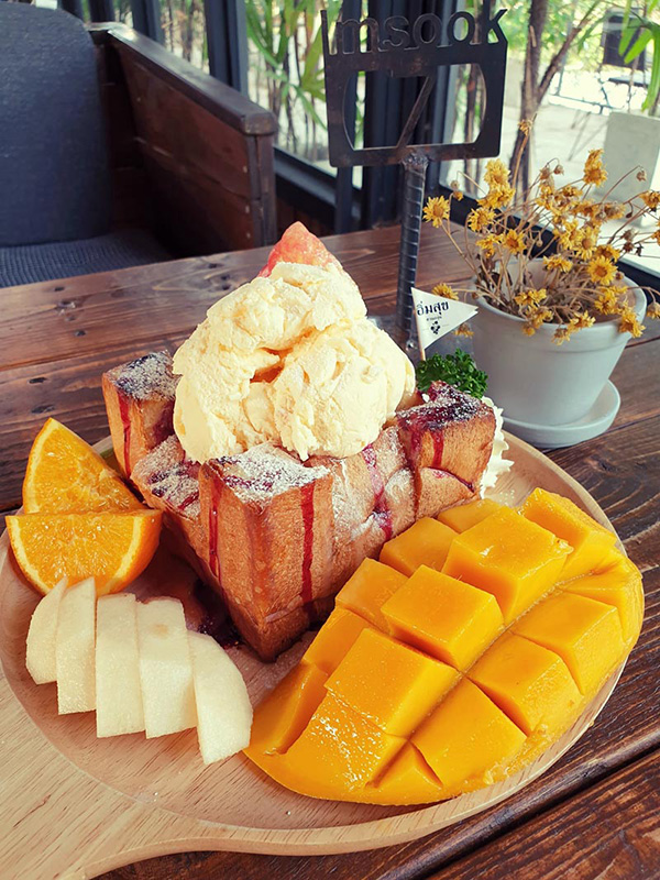 ร้านกาแฟในดอยสะเก็ด