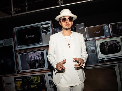 ขันเงิน ไทเทเนียม