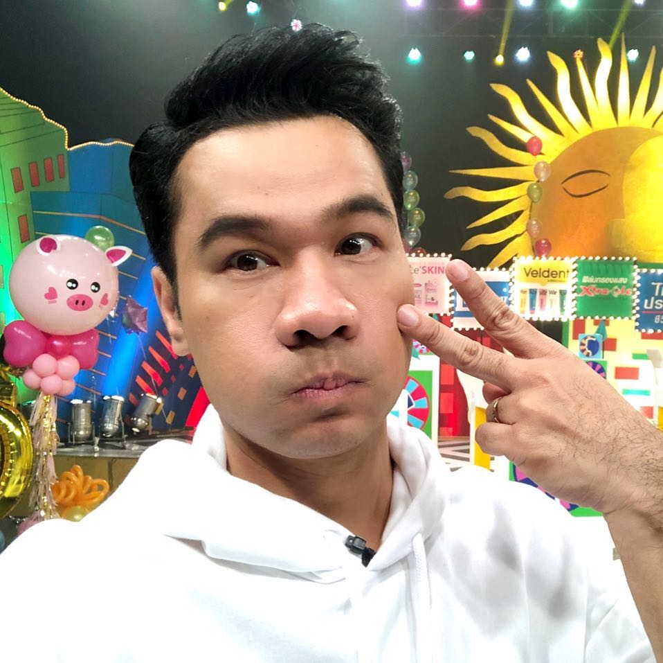 กอล์ฟ เบญจพล