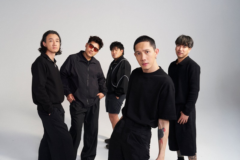 นั่งเล 5 line up