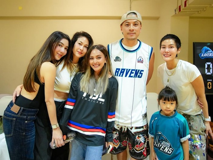  นานา ไรบีนา ได้ประกัน 1 ล้าน หลังโดนฟ้องฉ้อโกง 152 ล้าน