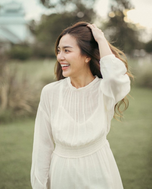 แฟชั่นชุดขาว