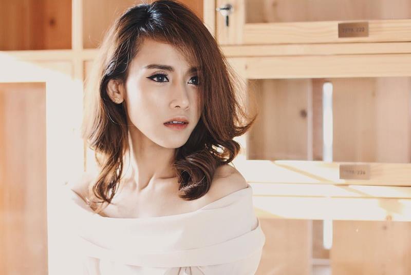 แพร วรภร 