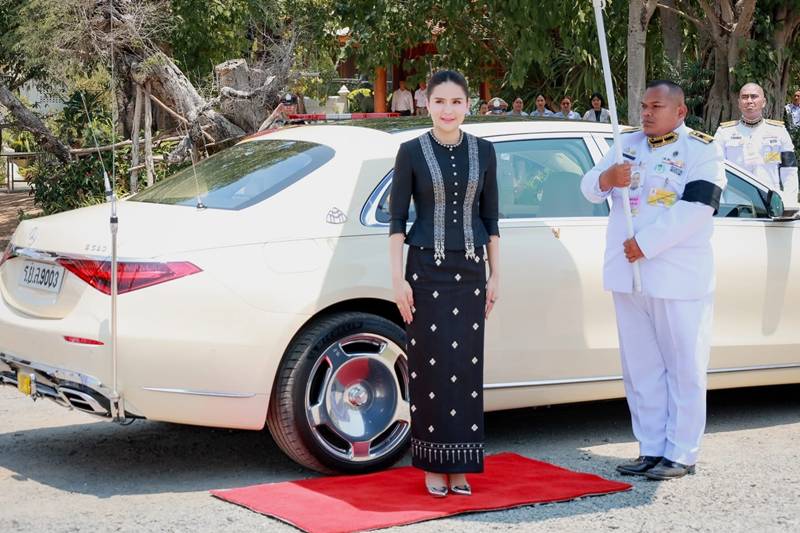 ท่านผู้หญิงอรอนงค์ ปิยนาฏวชิรพัทธ์