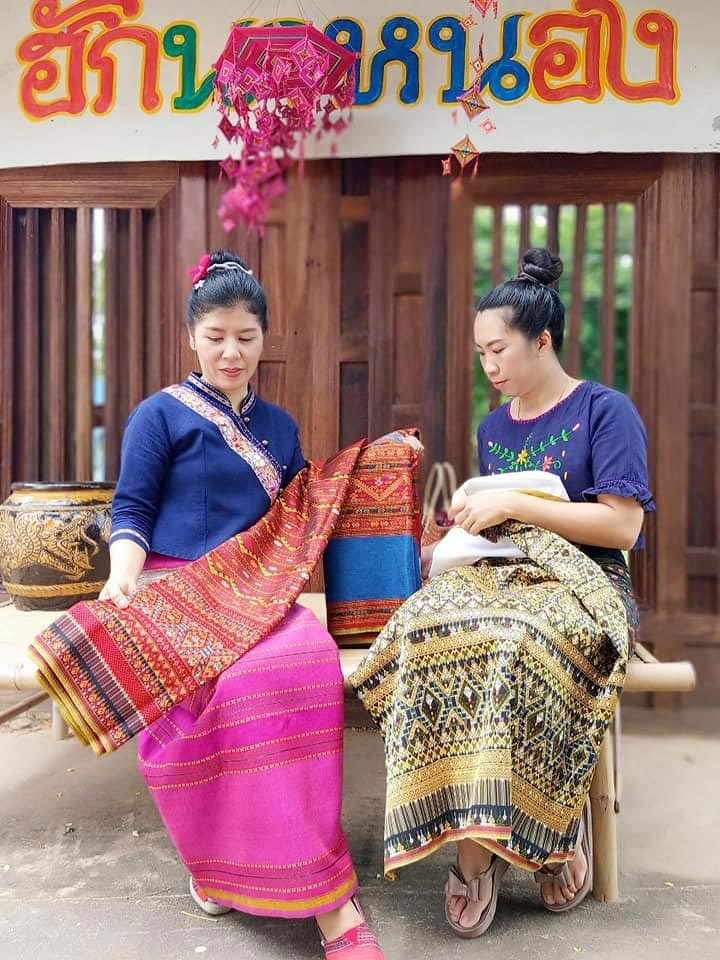 ตลาดไทยวนวัดนาหนอง