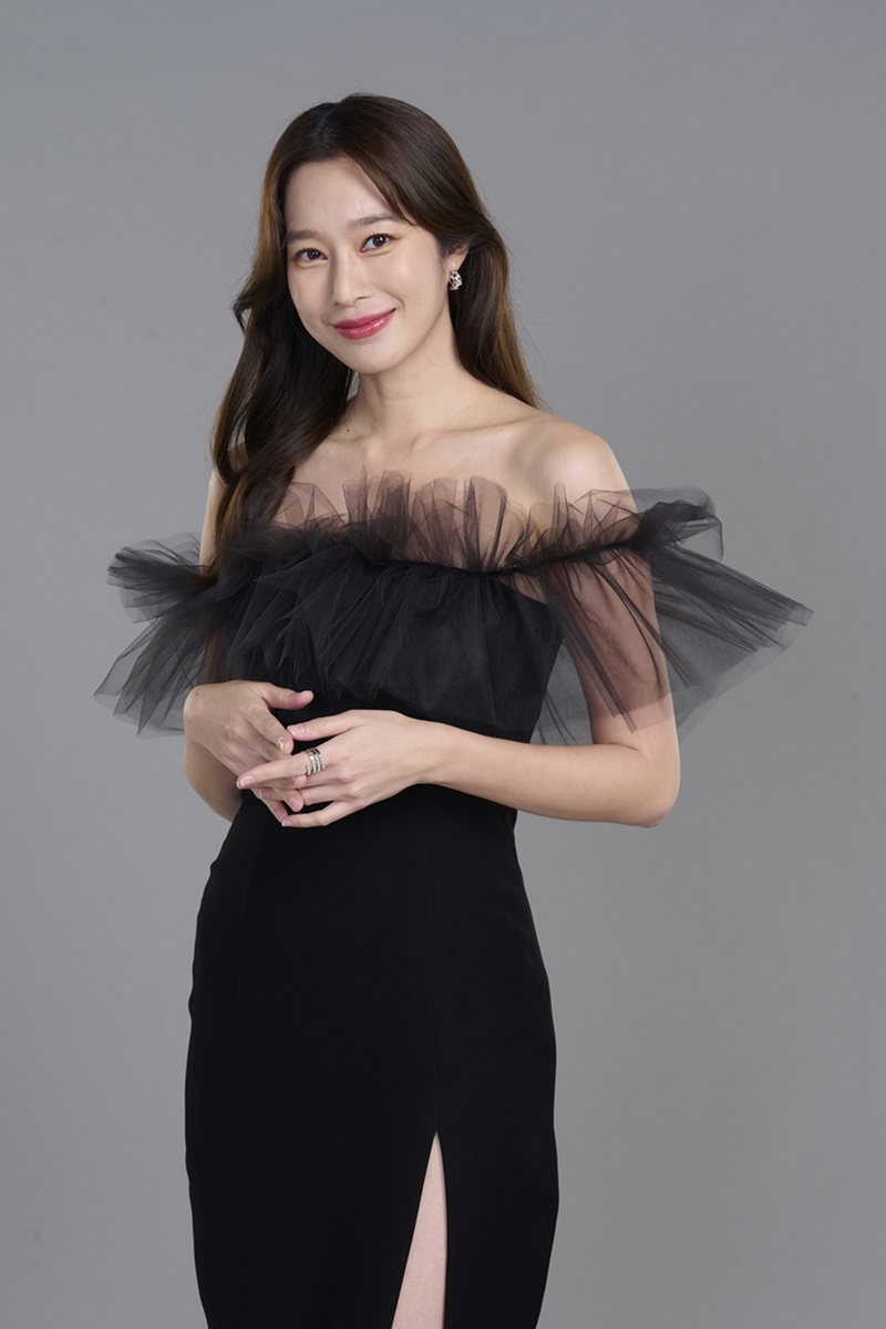 ในรอยทราย ฐิสา วริฏฐิสา