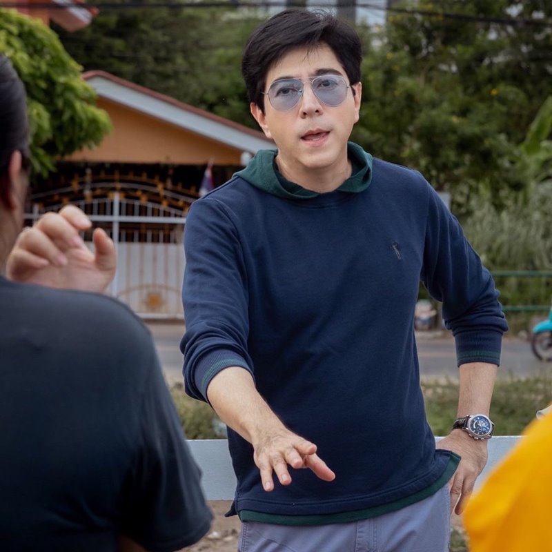 แซม ยุรนันท์