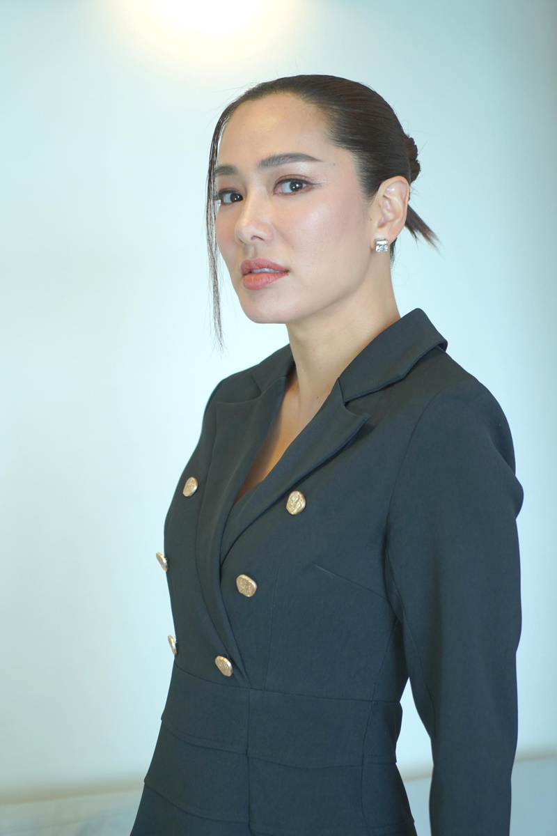 พยัคฆ์ร้ายซ่อนลาย ละคร