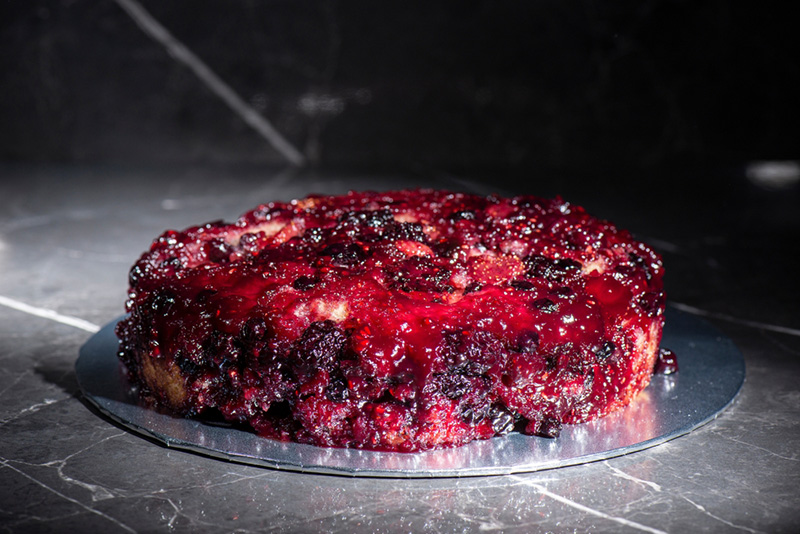 เค้กอัพไซด์ดาวน์มิกซ์เบอร์รี สูตรเค้กอัพไซด์ดาวน์ สูตรขนม วิธีทำ ขนมเค้ก