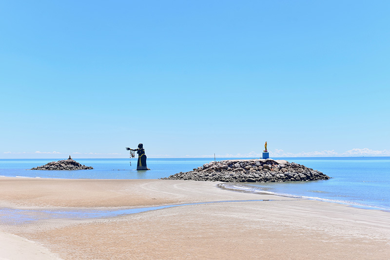 เที่ยวทะเลไม่ข้ามเกาะ หาดปึกเตียน