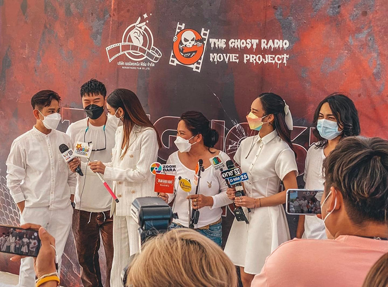 ทีมนักแสดงและผู้กำกับหนัง กล่อมนารี