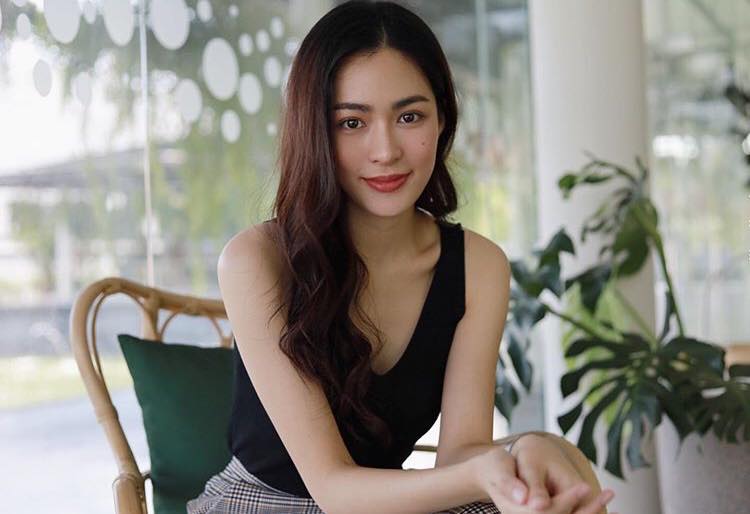 หลิงหลิง ศิริลักษณ์