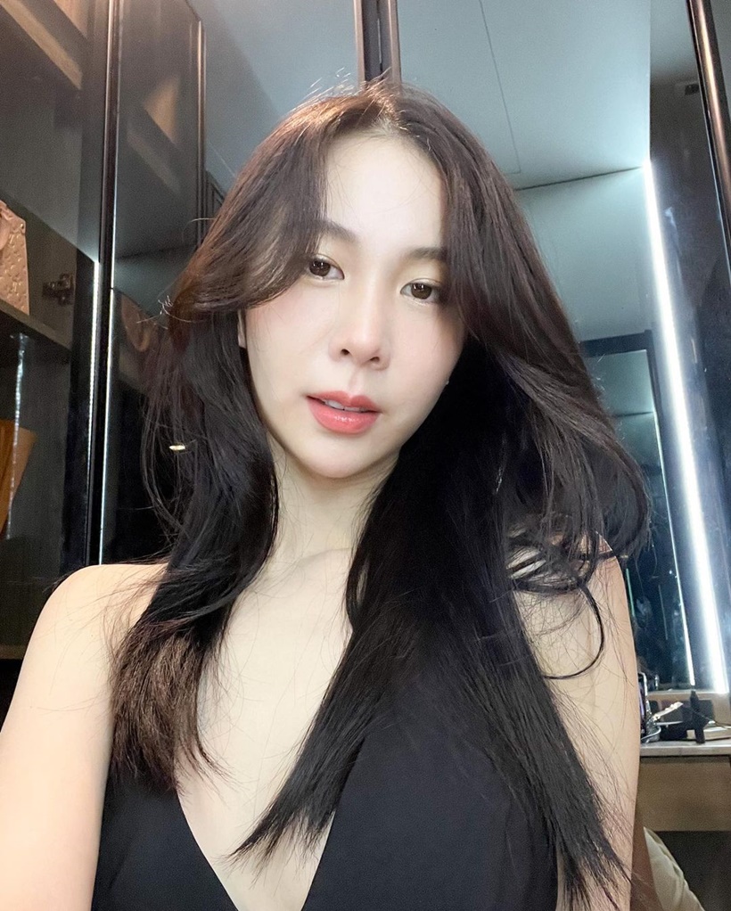 วีวี่ สรัณณัฏฐ์