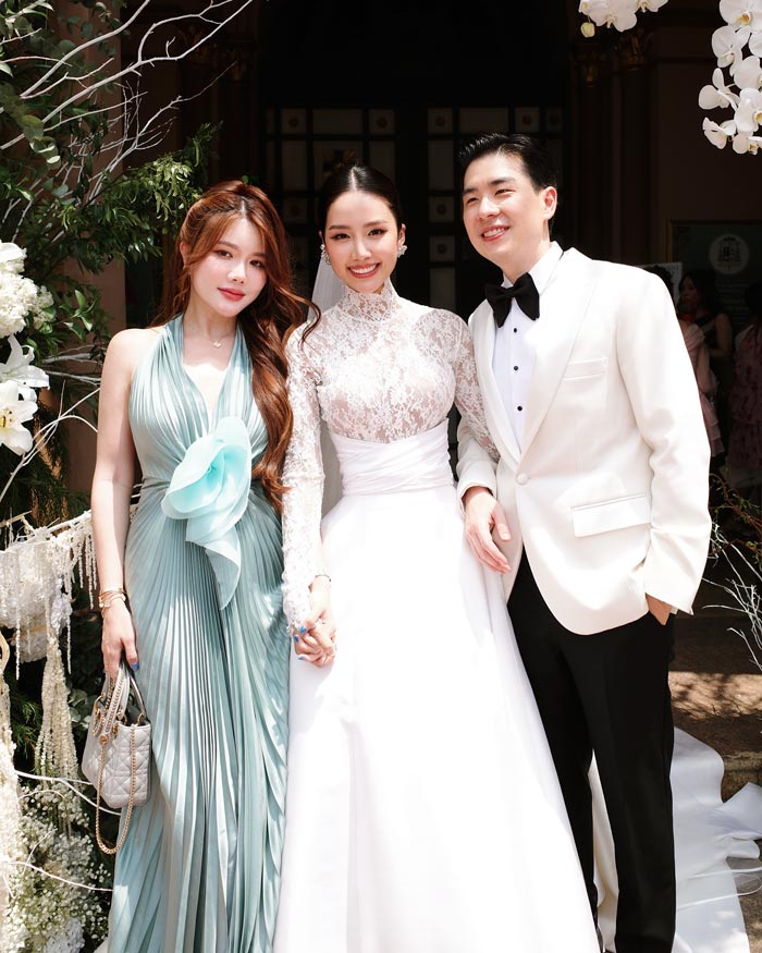 อาชิ อาชิตา แต่งงาน