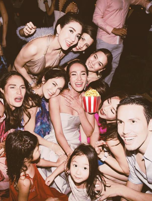 พอลล่า เทเลอร์ โพสต์รูป แก๊งนางฟ้า ปี 2016