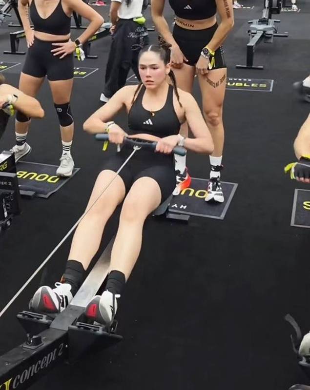 ชมพู่ ลงแข่ง HYROX