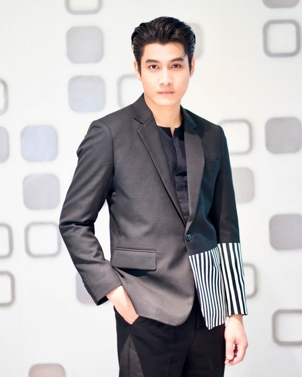 เพชร โบราณินทร์