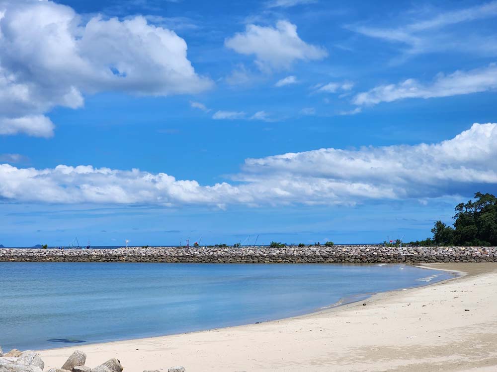 หาดสะพลี