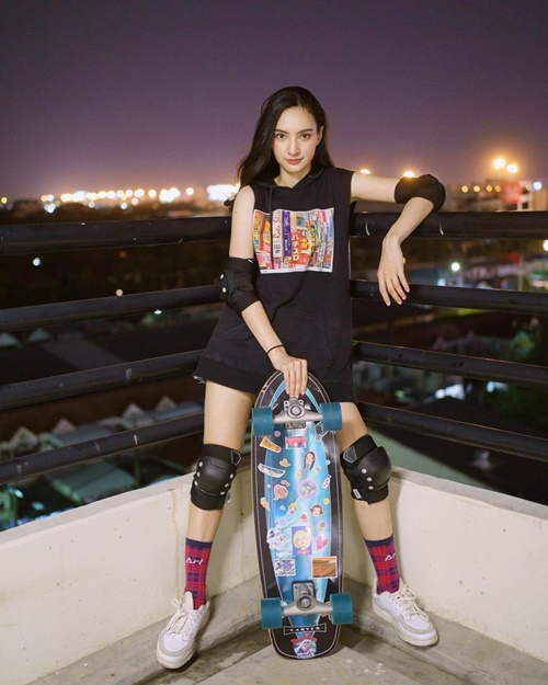 แอนน่า กลึคส์