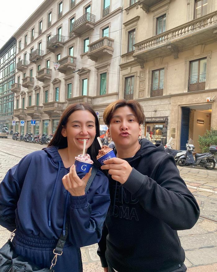 เบลล่า พลอย