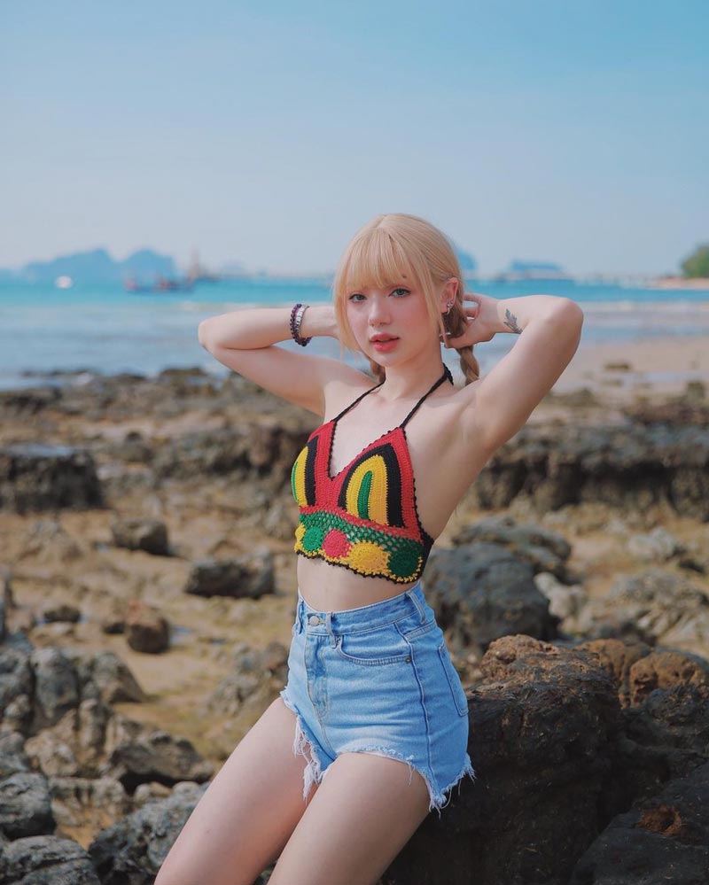 พลอยชมพู