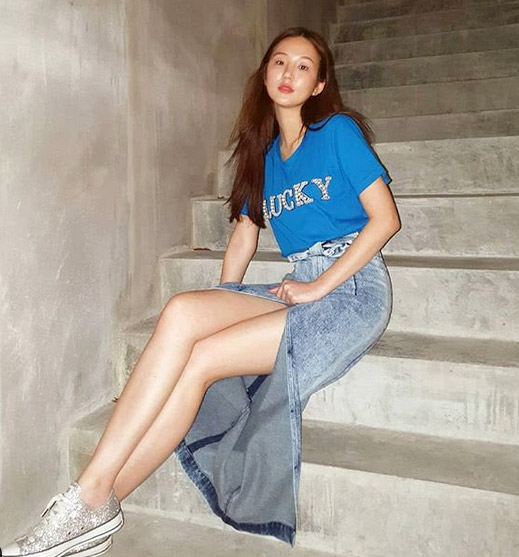 แฟชั่นชุดสีฟ้า